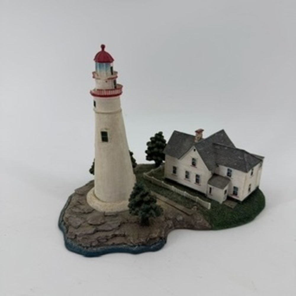 Danbury Mint Marblehead Light Bay Point Ohio Lighthouse Figurine 1991 Vintage